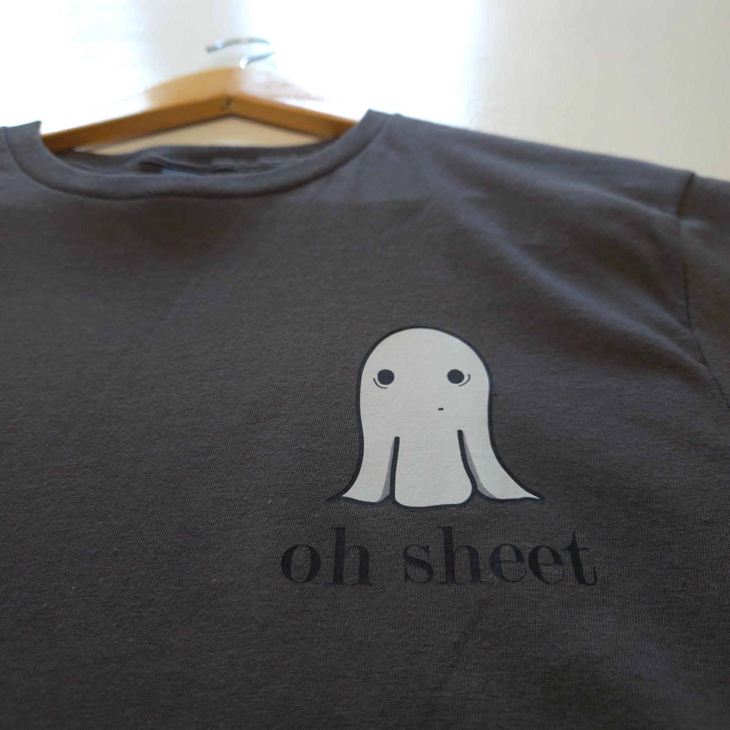 Oh sheet screen print short sleeve tee