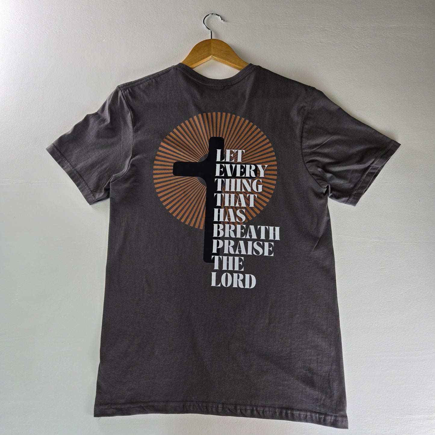 Praise the Lord tee